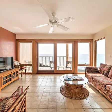 Oceanfront Kailua-Kona Townhome With Pool And Views!